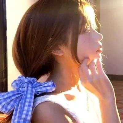  女生头像真人侧脸夕阳图片大全
