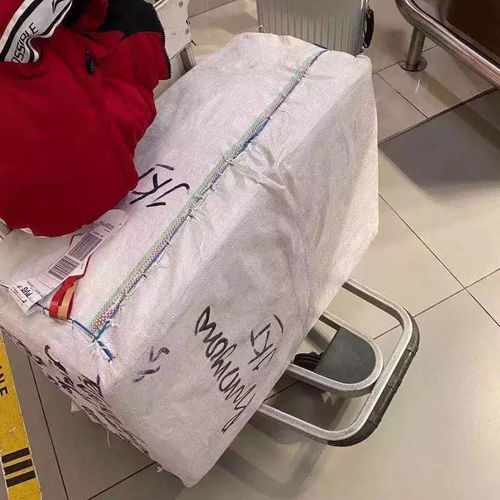  这个15岁男孩成优秀搬运工,他独自从印尼带回口罩