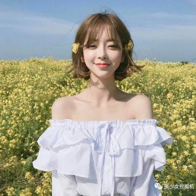  精选最新的短发美女头像淡淡伤感渴望拥抱相似的灵魂