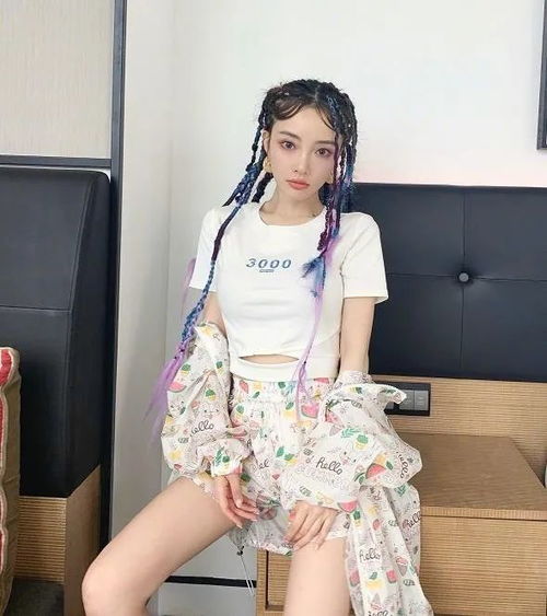 李小璐式当妈合适吗