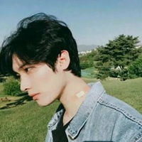  qq头像男生帅气带字闪图的男生帅气酷qq头像