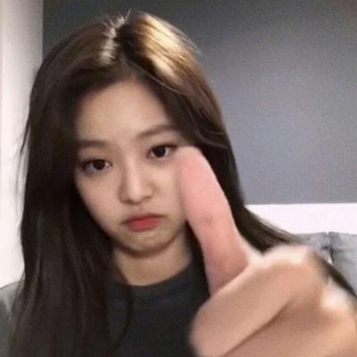  折返快手名女生简单气质不似往昔可爱点
