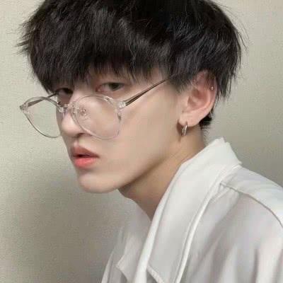 爱你却不联系你的男人,用这招治服他,保管服服帖帖