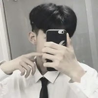  qq头像男生拿手机男生拿手机遮脸的qq头像