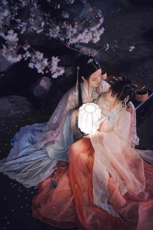  离婚后发现自己怀孕,打电话告诉前夫,电话忘挂断后红了眼眶