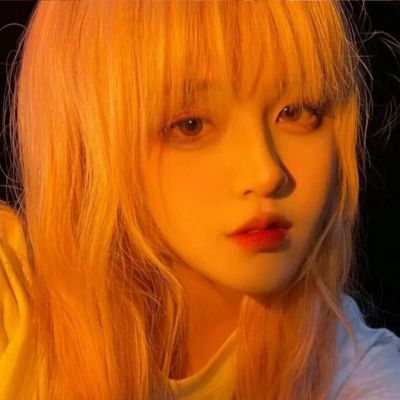  耐看型女生照片真人头像