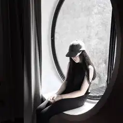  求情侣头像,两张的,最好男的女的都在头像里