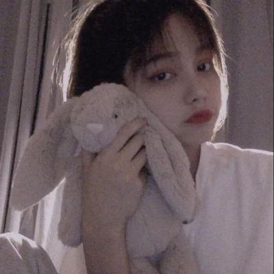 女生头像ins高级质感热