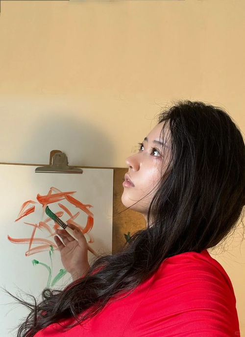  中国的卡戴珊微胖女孩穿新中国风,因身材火辣被疑不像真人