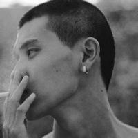  背景霸气女微信头像图片大全