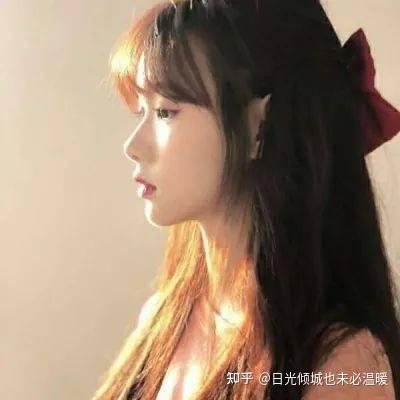  有没有什么描写喜欢的男生的有意境的唯美的句子或文段