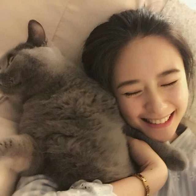  2015好看女生qq头像不要非主流的谢谢