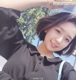  清纯校花晒唯美写真笑容甜美小清新