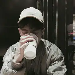  2018扣扣个性情侣头像一对两张分开的从开始到未来只想为你