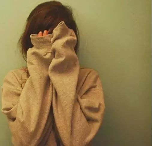  为情所困柳州一女子与男友吵架后去寻短见,被救后却要联系前夫
