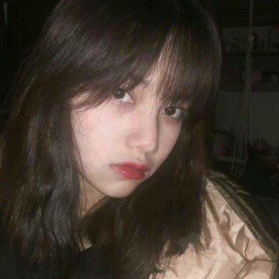  超拽头像女霸气超拽韩版女头像