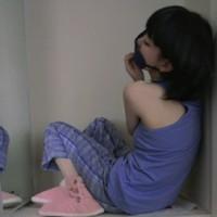  谁给我找一些女生用的头像啊伤感一点的动态静态都要多一点不要网址