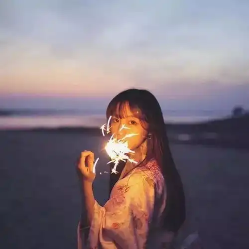  闺蜜头像致世界上的另一个我