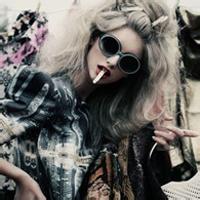 欧美女生霸气拽头像动漫