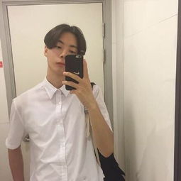  冷酷男生头像