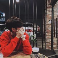  带忧郁气质的伤感男生qq头像大全世界太小还是丢了你