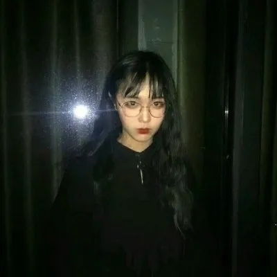  伤感意境女生头像爱过人也被女生头像我要个性网