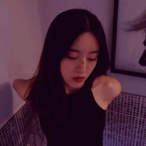 头像女生霸气冷酷伤感情