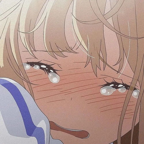  哭泣动漫女生头像风月都好看爱恨皆浪漫