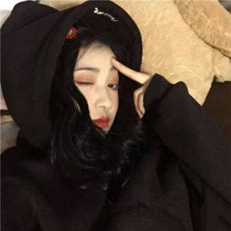  非主流2018女生超拽霸气头像我明明在笑为什么眼睛湿了