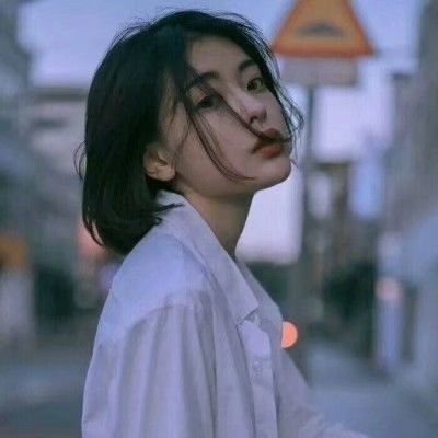  蓝色系女生头像不管什么关系淡了咱就散