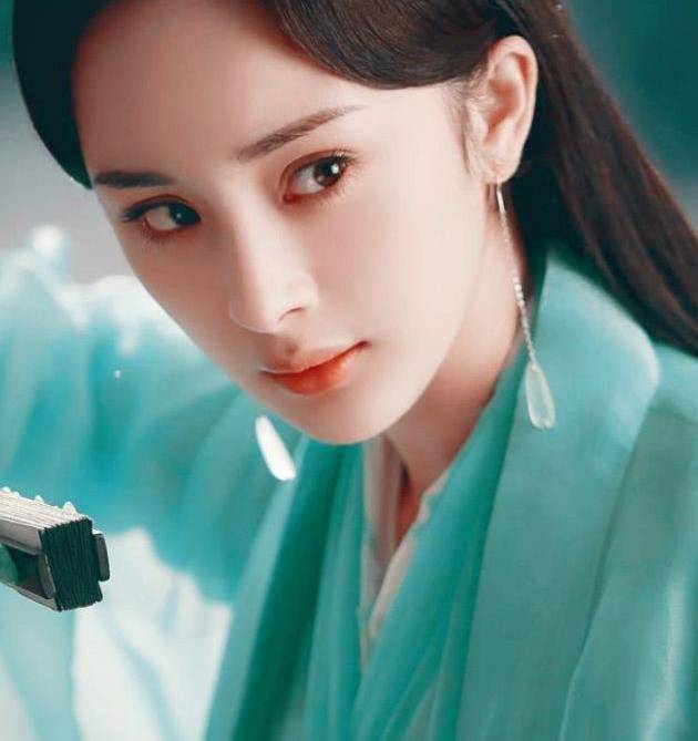  绝色古装美女,杨幂赵丽颖刘亦菲热巴刘诗诗唐嫣,谁最超凡脱俗