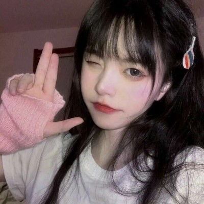  会招桃花的女头