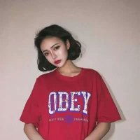 qq可爱女生头像短发