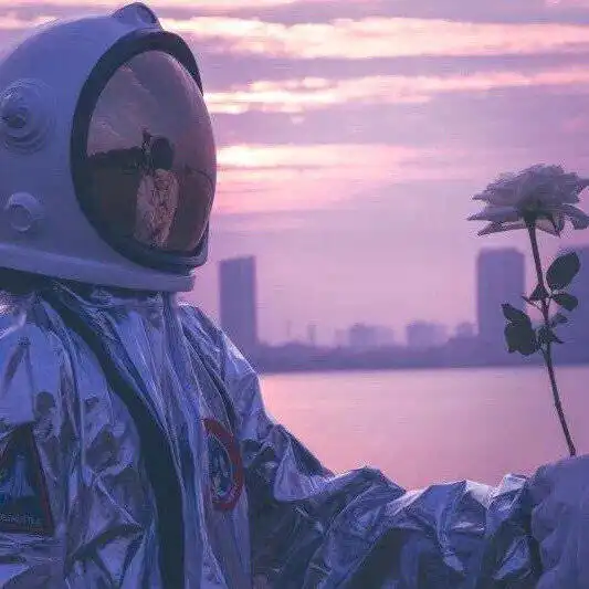  甜甜的情侣头像一生所求,爱与自由