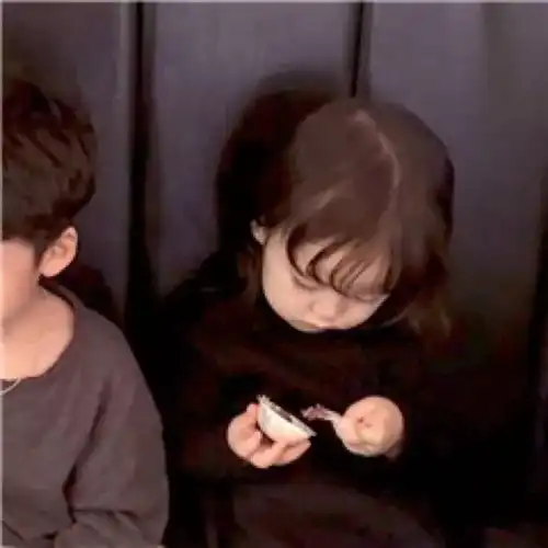  个性高清真人版欧美情头抖音超萌动漫情侣头像一男一女,最流行卡通可爱萌娃