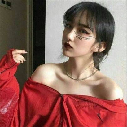  女生超拽霸气冷酷头像,看着比较酷的尤其抽烟的一张