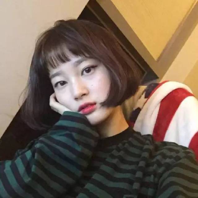 短头发女生头像刘海