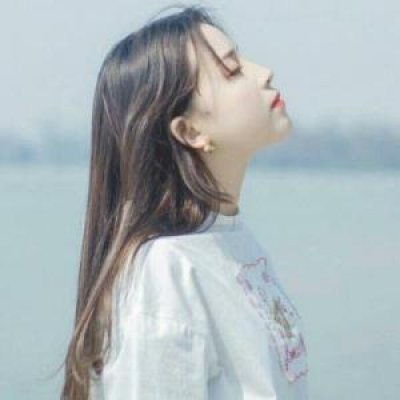  文艺复古女生头像