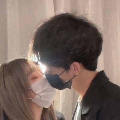  情头如果你知道要换什么情头的话,我可以偷我男朋友的情头给你