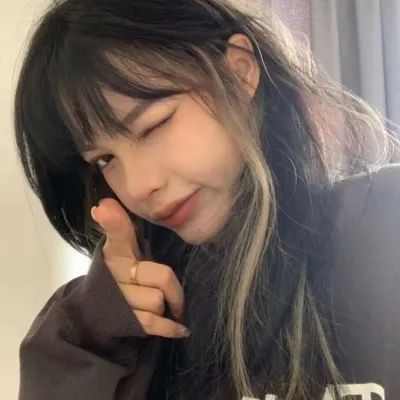 头像女生简单气质女头