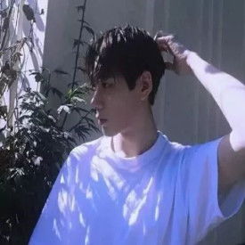  好看的男生发型不用烫染也好看的男士发型设计搭配