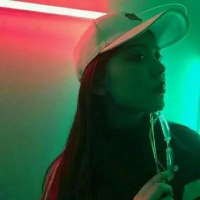  女生头像高冷霸气女生头像超拽