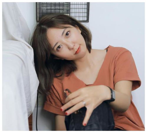  被吴京宠,靠女扮男装成名的张辰,今31岁美成这样