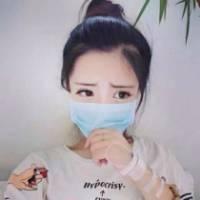 戴口罩的女生情侣头像