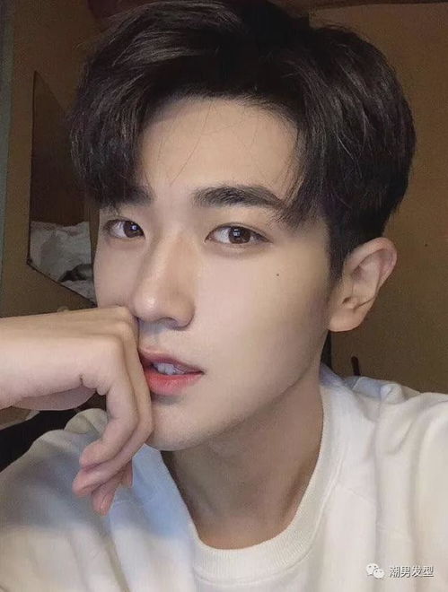  2020年超高人气的4款男生短发,剪完简约清爽又时尚