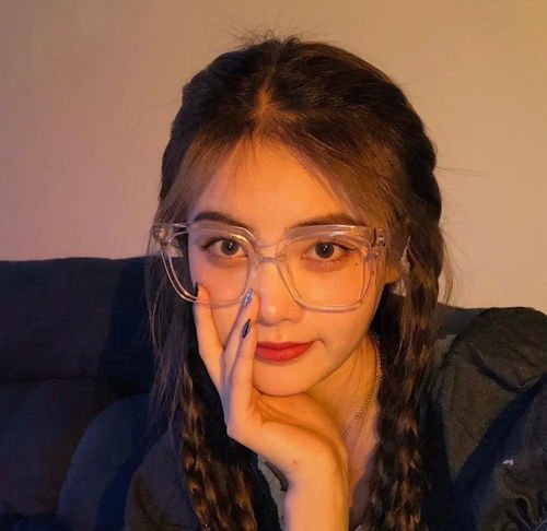  0605女生头像啊生活葬了童真物欲脏了灵魂