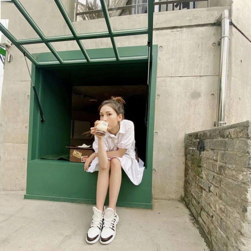  这位让全网沦陷的美少女,到底什么来头
