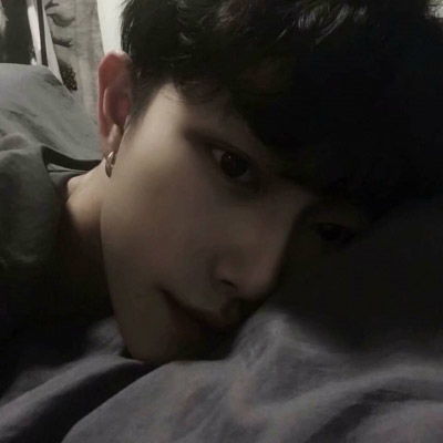  伤感冷漠头像男生图片qq头像男生冷漠孤傲图片