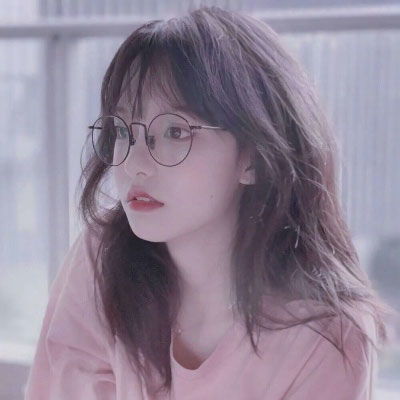真人头像女生正脸可爱