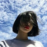 qq头像女生霸气短发女生